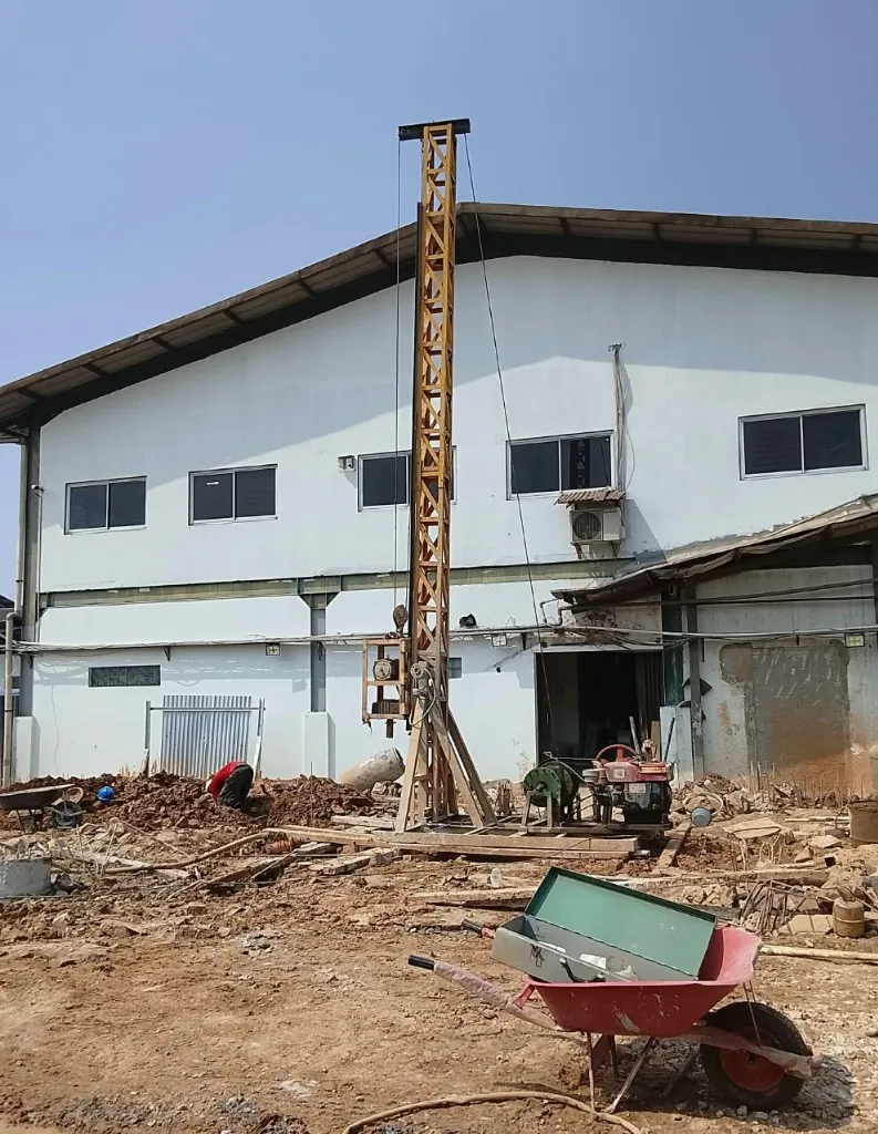 Proyek bore pile mini crane